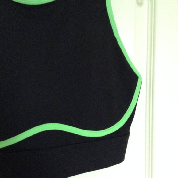 Fabletics Blare Women's Cross Back High Impact Sports Bra Black Green Activewear - Picture 2 of 5